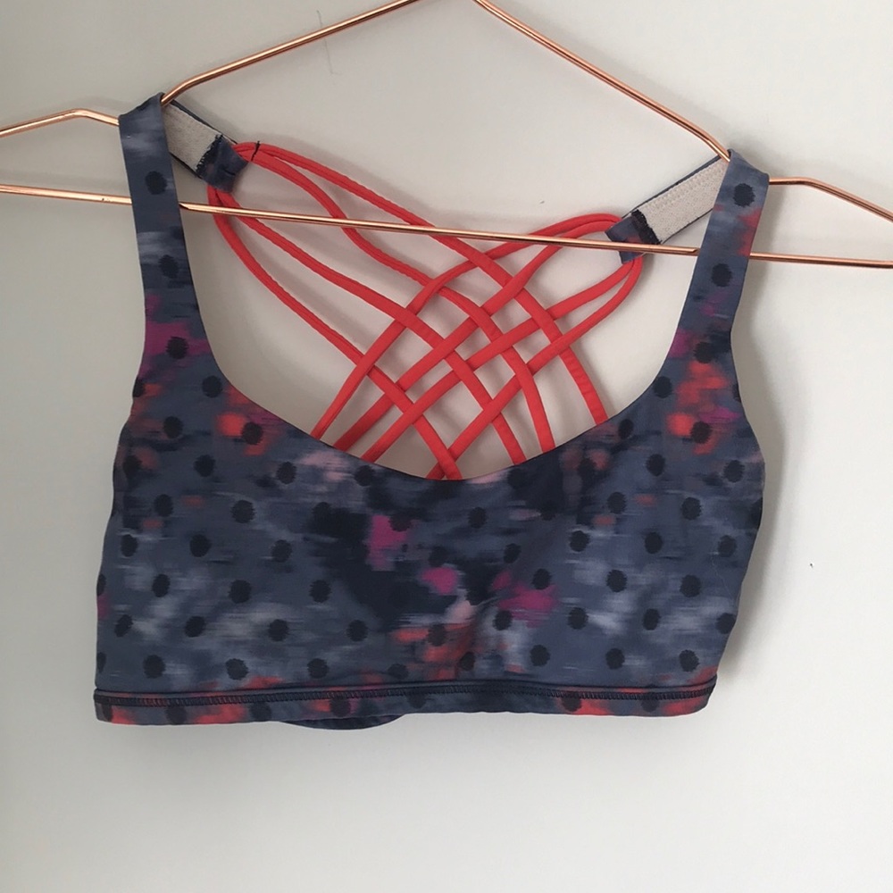 LuluLemon Free to be Wild sports bra